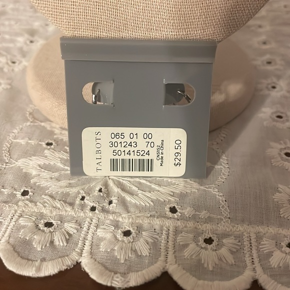 Necklace with matching earrings - Picture 2 of 3